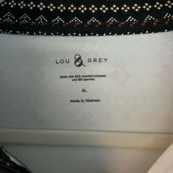 Lou & Grey Winter Patterned Women's Top - Picture 3 of 6